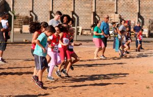 Corrida Kids Cozimax é sucesso de público