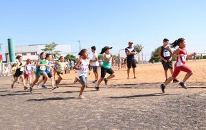 Corrida Kids Cozimax é sucesso de público